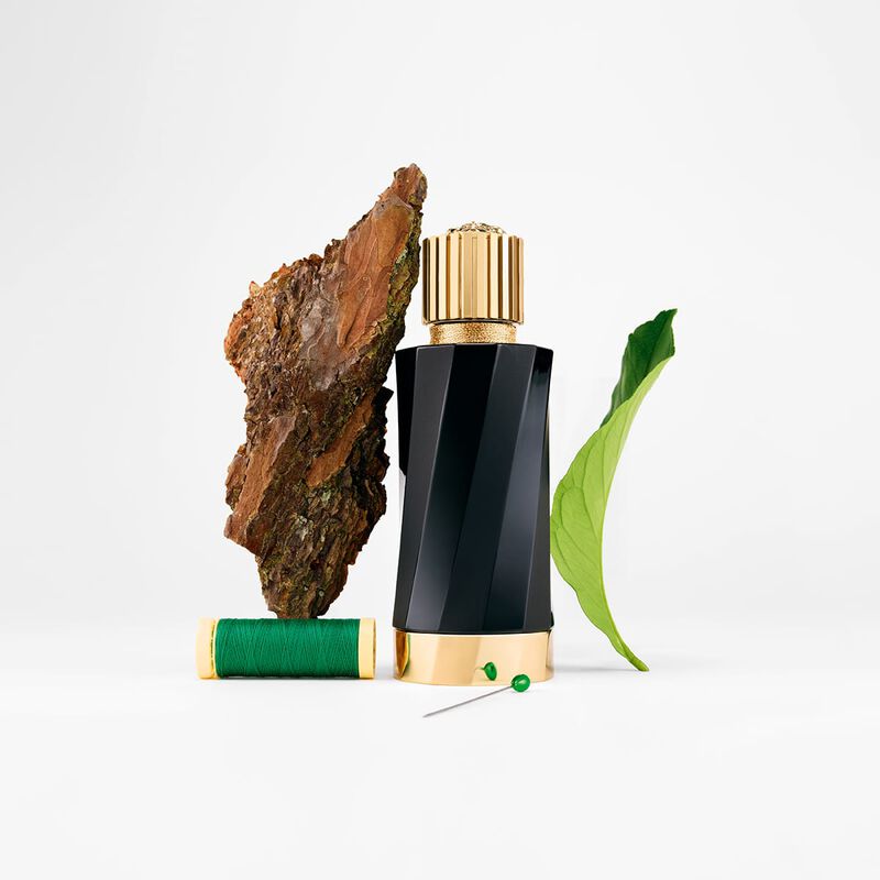 عطر أتيليه فيرزاتشي فلور دو ماتي أو دو بارفان 100مل عطر أتيليه فيرزاتشي فلور دو ماتي أو دو بارفان 100مل