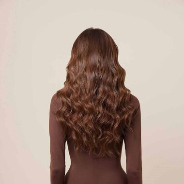 youmi beauty extensions shade la reine tape in